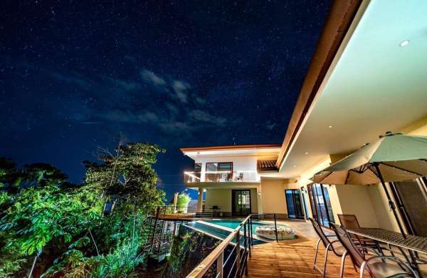 EXQUISITE OCEANVIEW LUXURY HOME NEAR JACO BEACH 2381