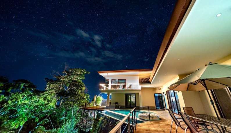 EXQUISITE OCEANVIEW LUXURY HOME NEAR JACO BEACH 2381